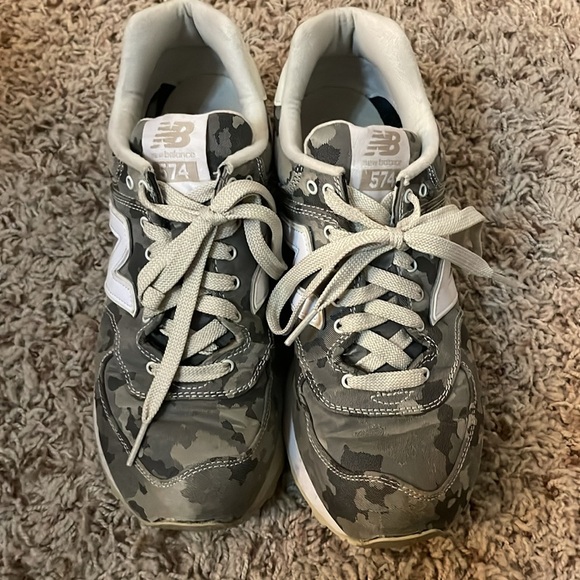 New Balance 574 Camo Sneakers size 8.5 - Picture 3 of 6